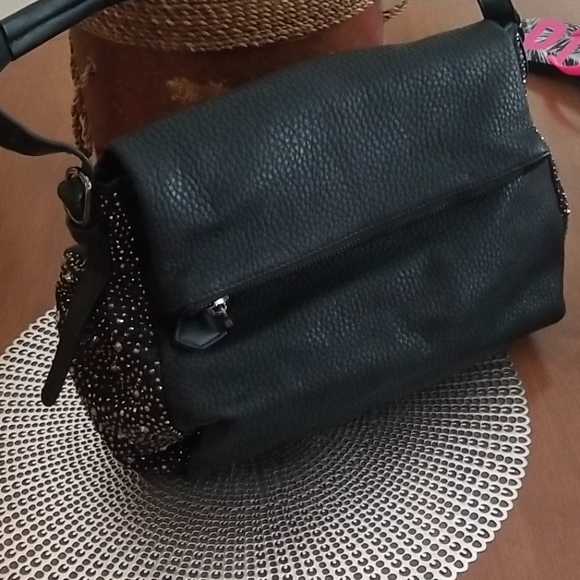 Purse - Picture 2 of 4